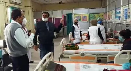 बिहार शरीफ सदर अस्पताल की हालत देख बिफरे नालंदा डीएम, दी कड़ी चेतावनी 1 Seeing the condition of Bihar Sharif Sadar Hospital Nalanda DM was upset gave a stern warning 1