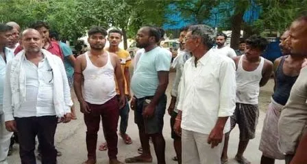 हिलसा से भाभी को परीक्षा दिलाकर लौट रहे दीपनगर के बाइक सवार को माधोपुर में ट्रक ने रौंदा, मौत 1 Dipnagars bike rider trampled by truck in Madhopur died on the spot sister in law serious