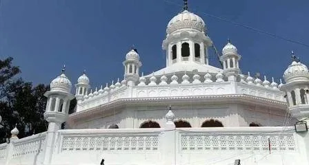 Devotees arriving from abroad to visit the newly built huge Gurudwara in Rajgir 3