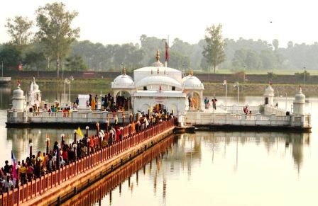 Nalanda The miscreants broke the siege of Pawapuri water temple 1