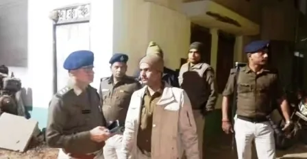 सोहसराय में अधिवक्ता की पिटाई के बाद गला दबाकर हत्या, जाँच में जुटी पुलिस 2 Advocate strangled to death after beating in Sohsarai police engaged in investigation