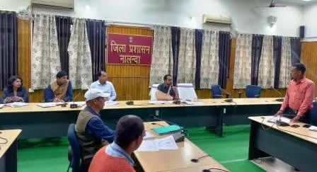 उप विकास आयुक्त ने हिलसा अनुमंडल के कई महत्वाकांक्षी योजनाओं को लेकर की समीक्षा बैठक 4 Deputy Development Commissioner held a review meeting of the blocks of Hilsa subdivision regarding several ambitious schemes.