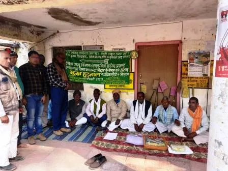 अपने ही दल के ‘सुशासन’ के खिलाफ आमरण अनशन पर बैठे जदयू प्रखंड अध्यक्ष 2 JDU block president sitting on fast unto death against good governance of his own party