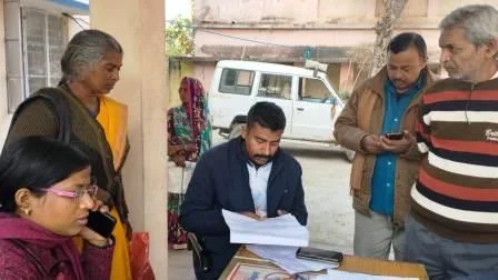 षड्यंत्र कर जमीन हड़प रहे भू-माफिया, निजी जमीन पर रसूखदारों की गिद्ध दृष्टि 3 Land mafia conspiring to grab land vulture vision of influential people on private land