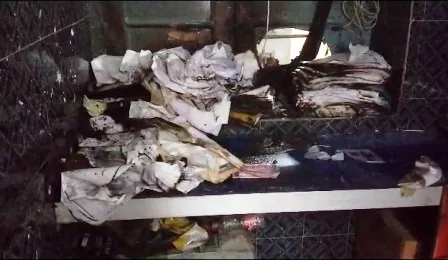 बिहार शरीफ सदर अस्पताल में लगी आग में प्रिंटर, पंखा, कागजात खाक 1 Printer fan papers gutted in fire at Bihar Sharif Sadar Hospital
