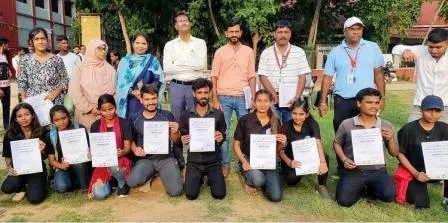 नालंदा कॉलेज में जिला युवा महोत्सव संपन्न,10 कॉलेजों के 200 प्रतिभागियों ने लिया भाग 2 District Youth Festival concluded in Nalanda College 200 participants from 10 colleges participated 11