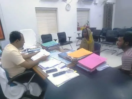 दैनिक जनता दरबार में जिलाधिकारी ने 23 आवेदकों की सुनी समस्याएं, अफसरों को दिए कार्रवाई के निर्देश 2 In the Dainik Janata Darbar the District Magistrate heard the problems of 23 applicants gave instructions to the officers to take action 1