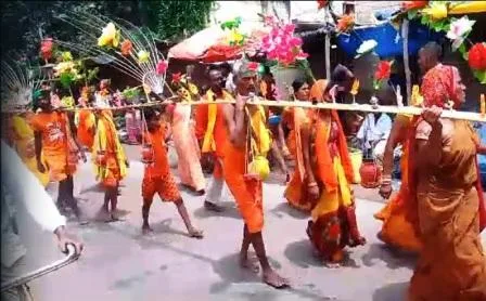 एकंगरसराय में निकाली गई 701 फीट की कावड़ यात्रा, हर साल बढ़ती है 50 फीट लंबाई 1 Kavad Yatra of 701 feet taken out in Ekangarsarai increases in length by 50 feet every year 2