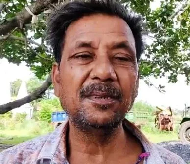 बेन प्रखंड मुख्यालय बाजार मस्जिद रोड में जलजमाव से लोगों को हो रही परेशानी 1 People are facing problems due to water logging in Ben Block Headquarters Bazar Masjid Road 1