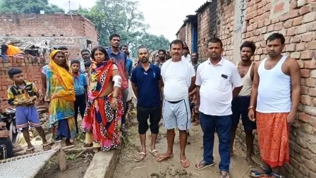 जंगली जानवरों के झुंड ने मचाया जमकर तांडव, दर्जनों पालतु पशु समेत कई लोग जख्मी 1 A herd of wild animals created a ruckus many people including dozens of pets got injured