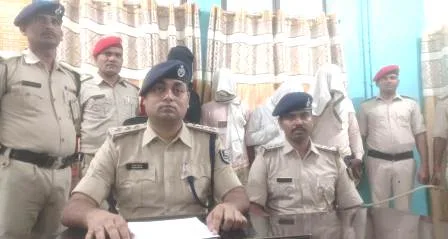 छबिलापुर ट्रक मालिक हत्याकांड का खुलासा, 2 देसी कट्टा और 5 जिंदा कारतूस समेत 4 आरोपी गिरफ्तार 1 Chhabilapur truck owner murder case revealed 4 accused including 2 country made pistols and 5 live cartridges arrested