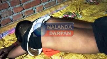 देखिए बदमाशों ने इस निरीह बालक का पीट-पीटकर क्या हाल बना डाला!