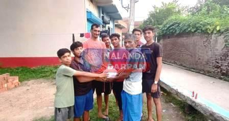 मेरी माटी मेरा देश अभियान के तहत मिट्टी संग्रह कर वीर शहीदों को किया नमन 1 Tribute to the brave martyrs by collecting soil under the Meri Maati Mera Desh campaign