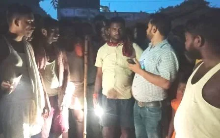 कर्मा पूजा की मिट्टी लाने गए छोटा भाई की आहर में डूबने से मौत, बाल-बाल बचा बड़ा भाई 2 Younger brother who went to bring soil for Karma Puja dies due to drowning in Ahar elder brother narrowly escapes 1