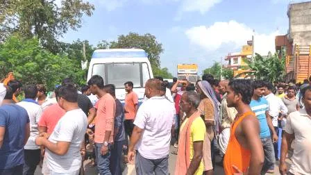 चंडी में ठेंगे पर क्राइम कंट्रोल, 'आर्थिक नगरी' में गल्ला व्यवसायी के यहां लाखों की चोरी, विरोध में सड़क जाम 1 Crime control on Thange in Chandi theft of lakhs from a Galla businessman in Economic City road blocked in protest 1