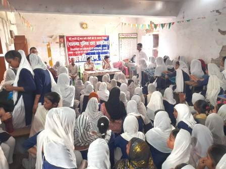 DSP SHO organized women empowerment meeting and gave important information to the girl students