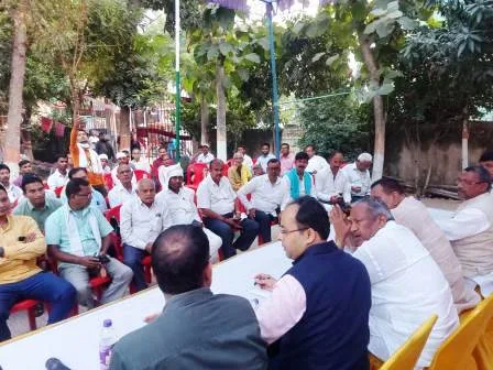 जिलाधिकारी ने औंगारी धाम छठ घाट का किया निरीक्षण, दिए कई निर्देश 2 District Magistrate inspected Aungari Dham Chhath Ghat gave many instructions 1