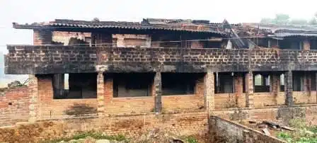 मुर्गी फार्म में लगी भीषण आग से 5 लाख की संपत्ति हुई खाक 1 मुर्गी फार्म में लगी भीषण आग