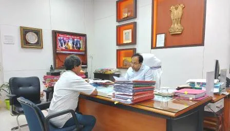 राजगीर अंचलाधिकारी के हस्ताक्षर का दुरुपयोग करने वाला आईटी सहायक बर्खास्त 1 राजगीर अंचलाधिकारी