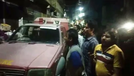 पटाखे की चिंगारी से रुई गोदाम लगी आग, 5 लाख रुपए की सामग्री राख 1 सिलाव बाजार