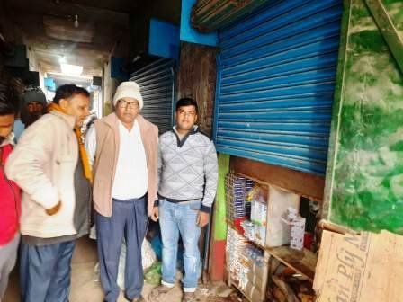 Businessmen angry over increasing incidents of theft will close their shops 1 1