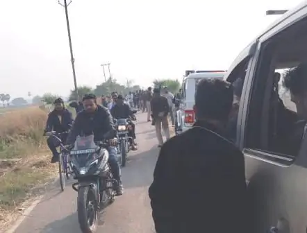 Sensation after finding dead body in Chandi Station Road Mushari police engaged in investigation 2