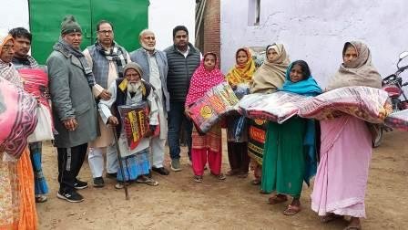 Distribution of blankets among the poor in Sogra Waqf Estate the largest Waqf institution of Bihar 2