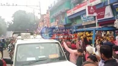 सोहसराय थानेदार का वायरल हुआ भरी भीड़ में गाली-गलौज करता वीडियो 10 Video of Sohsarai Police Station Officer abusing in crowd went viral