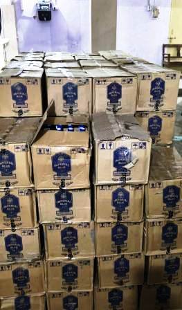 249 cartoons of liquor recovered from 2 piccups loaded with cabbage sent to Islampur from Jharkhand 2 arrested 1