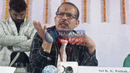 अब केके पाठक ने लिया सीधे चुनाव आयोग से पंगा