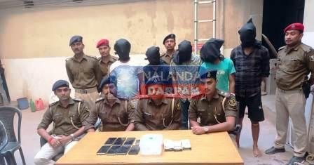 बिहार थाना पुलिस ने हिरोइन के 5 धंधेबाजों को दबोचा 9 Bihar police station arrested 5 heroin dealers