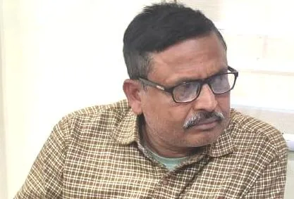 14 हजार घूस लेते पटना निगरानी टीम के हत्थे चढ़ा नालंदा एससी/एसटी थाना का दारोगा 2 Inspector of Nalanda SCST police station caught by Patna surveillance team while taking 14 thousand bribe