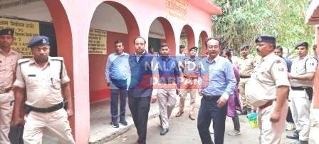 Nalanda DM-SP inspected the booths of Hilsa Assembly Constituency