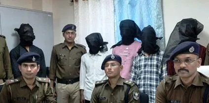 फिल्म दृश्यम की तर्ज पर की गई थी चरित्रहीन युवक की लिंग काटकर हत्या 4 Young man used to blackmail women by having illicit relations murder by cutting penis 5 accused arrested