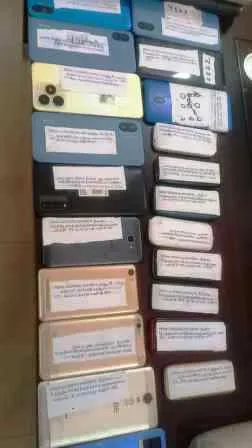 24 मोबाइल, 2 लैपटॉप, 5 एटीएम, 16 सिम, 62 हजार नगद समेत 2 साइबर ठग धराए 1 कतरीसराय थाना पुलिस 1