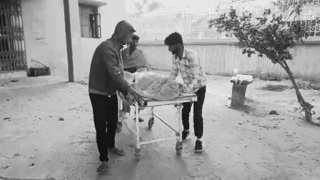 हर्ष फायरिंग की गोली लगने से छत पर खड़ी स्नातक की छात्रा की मौके पर मौत 7 हर्ष फायरिंग में गोली लगने से एक स्नातक की छात्रा की मौत