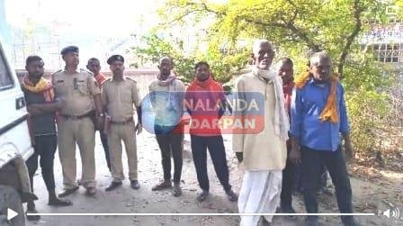 किसान को गोलियों से भूना, हत्यारों को पकड़ने में जुटी पुलिस 3 Farmer shot with bullets police busy in catching the killers