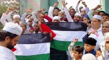 बिहारशरीफ में ईद पर दिखा गाजा फिलिस्तीन का खास असर 8 Impact of Gaza Palestine visible on Eid in Bihar Sharif