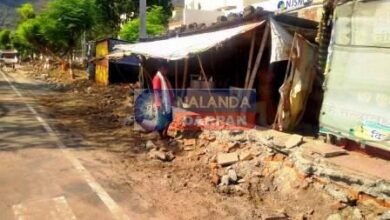 See the hooliganism of Veerayatan he broke the government footpath with JCB in the dark night