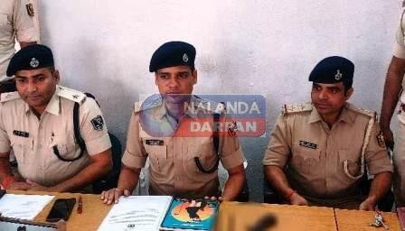 युवक का बर्थ डे मनाने का यह खतरनाक तरीका पहुंचा दिया जेल