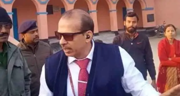 छात्रों की 50% से कम उपस्थिति पर हेडमास्टर का कटेगा वेतन 2 Headmasters salary will be deducted if students attend less than 50