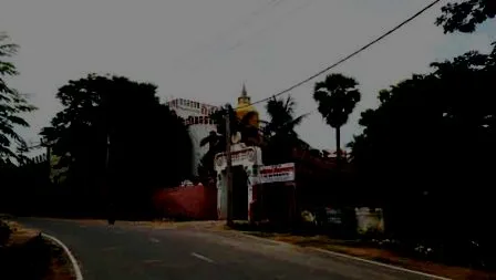 गौरक्षिणी की जमीनों पर भू-माफियाओं का कब्जा, प्रशासन की भूमिका संदिग्ध 7 Land mafias occupy Gaurakshinis lands role of administration doubtful