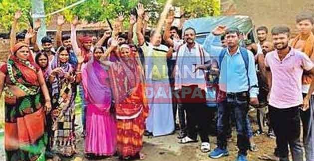 अब इन 2 गांवों में सड़क को लेकर वोट बहिष्कार का निर्णय 8 Now decision to boycott vote in these 2 villages due to demand of road