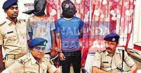 2 दवा व्यवसायी को गोली मारी, 2 बदमाशों को पकड़कर पुलिस को सौंपा 1 2 drug dealers were shot public caught 2 miscreants and handed them over to police