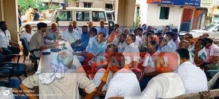 Katrisarai News: BEO की सख्त चेतावनी, दलित टोला में हाहाकार, थाना में बैठक 9 Katrisarai News Strict warning from BEO uproar in Dalit Tola meeting at police station