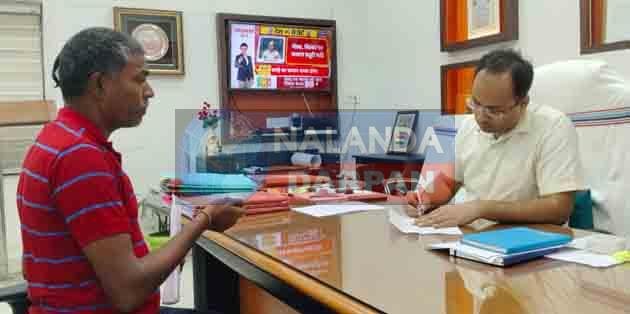 Nalanda DM takes big action: भ्रष्टाचार में फंसे हरनौत राजस्व कर्मचारी निलंबित