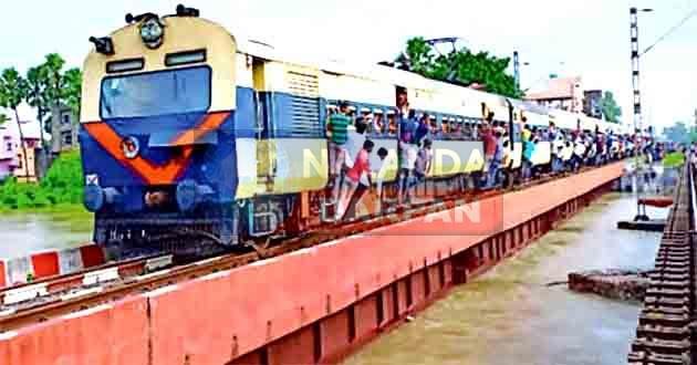 Rajgir-Patna new fast train: राजगीर-पटना नई फास्ट मेमू स्पेशल ट्रेन शुरु, जानें समय सारणी Rajgir-Patna new fast train: राजगीर-पटना नई फास्ट मेमू स्पेशल ट्रेन शुरु, जानें समय सारणी