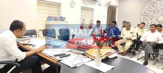 Review meeting: मुद्रा योजना को लेकर बैंकों पर नाराज हुए नालंदा डीएम 1 Review meeting Nalanda DM got angry with the banks regarding the Mudra scheme