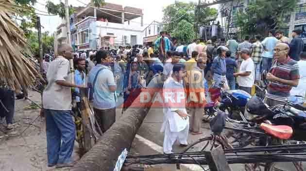 बिहारशरीफ रांची रोड में ताड़ का पेड़ की चपेट से बाइक सवार दो युवक की मौत