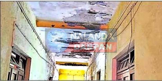 गजब ! 20 साल पहले असुरक्षित घोषित भवन में चल रहा है राजगीर अनुमंडलीय अस्पताल 4 Amazing Rajgir sub divisional hospital is running in a building declared unsafe 20 years ago